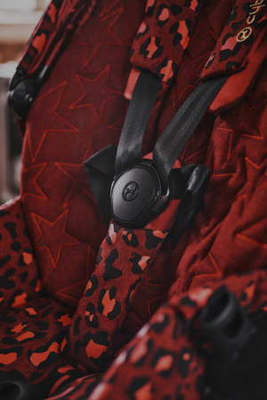 Cybex Priam 4.0 Wózek Głęboko-Spacerowy Rosenrot Red by Alec Voelkel