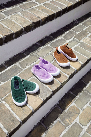 Lassig Ultrawygodne elastyczne trampki dziecięce z antypoślizgową podeszwą Splash & Fun lilac, rozm. 21