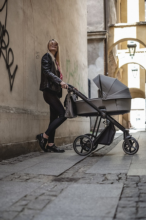 Roan Ivi 2.0 Vintage Wózek Głęboko-Spacerowy Lobster + Cybex Aton B2 i-Size Fotelik Samochodowy 0-13kg + Baza One Volcano Black