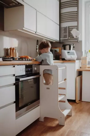 Baby Wood Slim M Kitchen Helper Biały