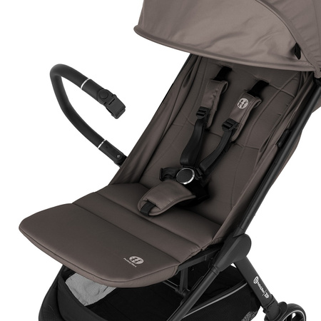 Petite&Mars Zip Wózek Spacerowy Creamy Cocoa