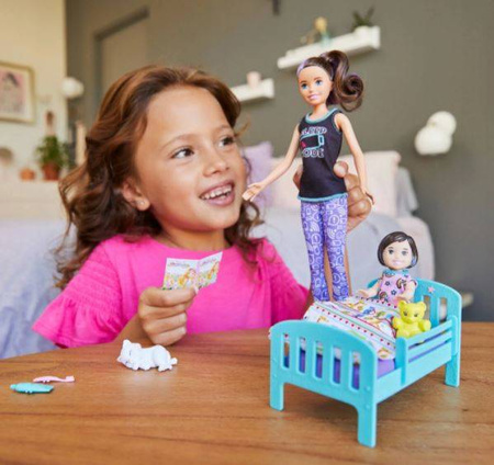 Barbie Skipper Opiekunka Zestaw Czas Na Sen GHV88/4
