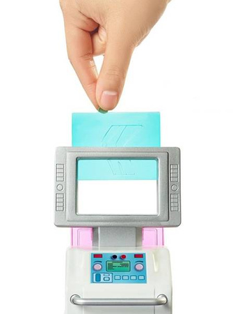 Barbie Lalka u Lekarza Zakładamy Gips GTN61