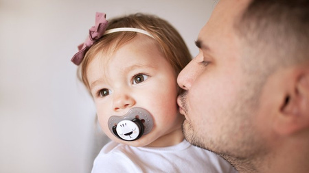 Lovi Dynamiczny Smoczek Uspokajający 18m+ Silikonowy 2szt. 22/880 Salt&Pepper