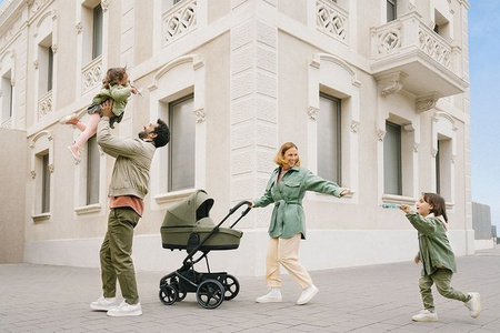 Easywalker Harvey 3 Wózek Spacerowy Steel Blue (zawiera stelaż, siedzisko z budką i pałąkiem z ekoskóry)