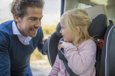 BeSafe Izi Flex Fix I-size Fotelik Samochodowy 15-36kg Czarny Melange