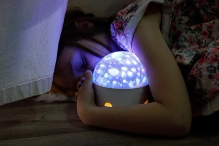 InnoGIO GioStar House Projektor z Pozytywką Dla Dzieci Domek