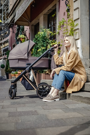 Roan Ivi 2.0 Vintage Wózek Głęboko-Spacerowy Caviar + Cybex Aton B2 i-Size Fotelik Samochodowy 0-13kg + Baza One Volcano Black