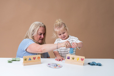 Taf Toys Moje Pierwsze Bingo Królik Edukacyjna Gra dla Dzieci 24M+