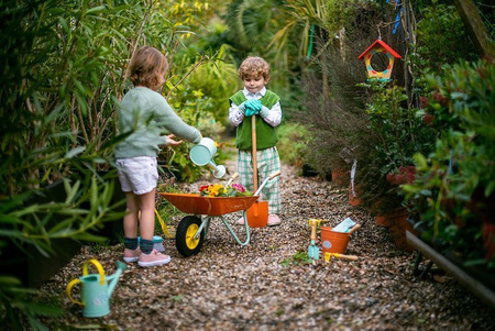Janod Mały ogrodnik Metalowa konewka niebieska