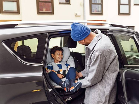 BeSafe Izi Turn M i-Size Fotelik Samochodowy Obrotowy 0-18 kg Peak Mesh