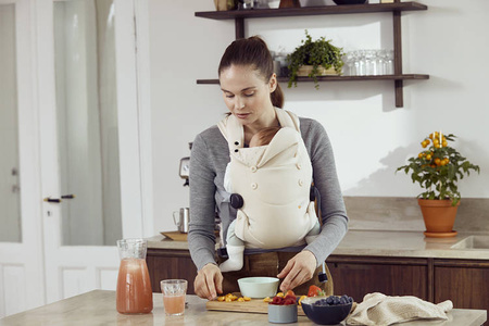 BeSafe Newborn Haven Nosidełko Dla Noworodków Piaskowy