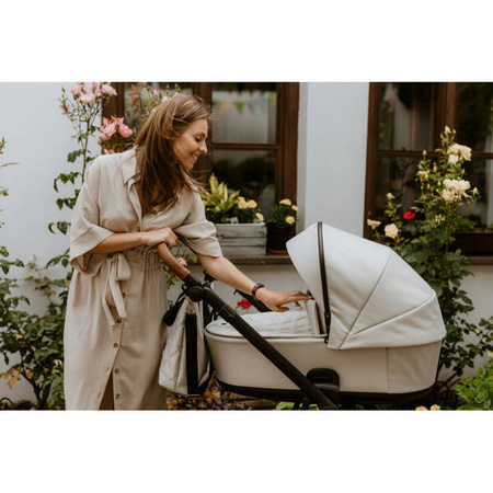 Roan Ivi 2.0 Wózek Głęboko-Spacerowy Mystic Blue + Cybex Aton B2 i-Size Fotelik Samochodowy 0-13kg + Baza One Volcano Black