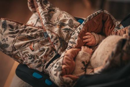 Makaszka Kocyk Do Fotelika Sawanna