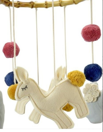 Kikadu Karuzela Na Drewnianej Obręczy Lama