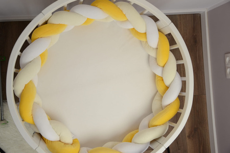 SenLove Ochraniacz do Łóżeczka Warkocz 360cm Żółto-Kremowy