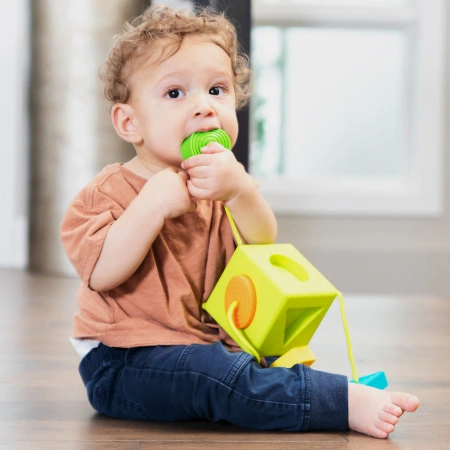 Fat Brain Toy Sorter Kostka Oombeecube