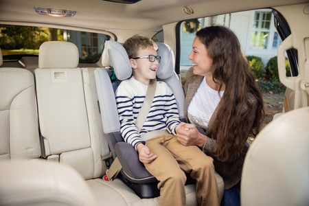 Graco Slimfit R129 Fotelik Samochodowy 0-36 kg Iron