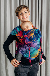 LennyLamb Nosidełko Dla Dzieci Wrap-Tai Mini, Bawełna, Splot Żakardowy, Z Kapturkiem - Park Jurajski - Nowa Era