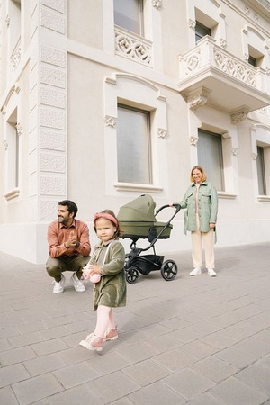 Easywalker Harvey 3 Wózek Spacerowy Fossil Grey (zawiera stelaż, siedzisko z budką i pałąkiem z ekoskóry)