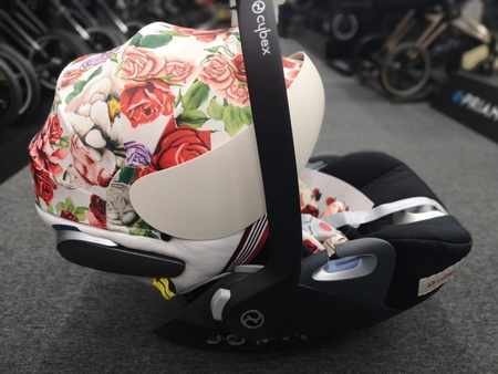 Cybex Cloud Z I-Size Fotelik Samochodowy 0-13 kg + Baza Z-fix Spring Blossom Light