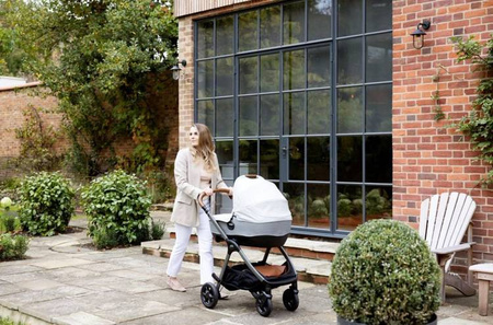 Joie Signature Calmi R129 Gondola z Możliwością Montażu w W Samochodzie Eclipse