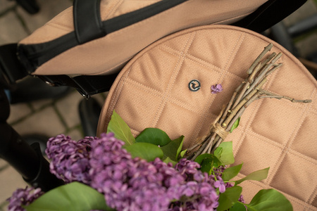 Roan Ivi 2.0 Vintage Wózek Głęboko-Spacerowy Lobster + Cybex Aton B2 i-Size Fotelik Samochodowy 0-13kg + Baza One Volcano Black