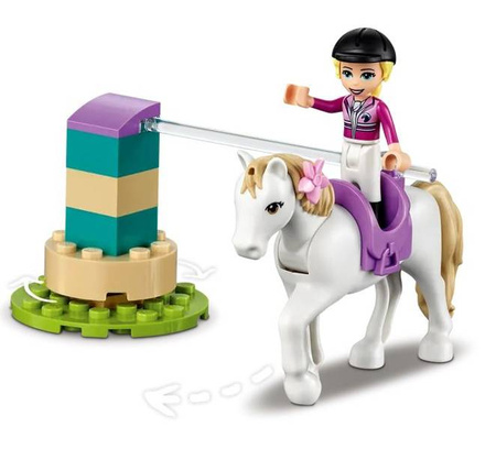 Lego Friends Szkółka Jeździecka i Przyczepa dla Konia 41441