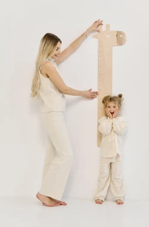 Baby Wood Drewniana Miarka Wzrostu Żyrafa