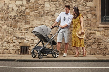 Oyster 3 Wózek Spacerowy Caviar - srebrny stelaż