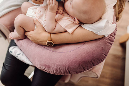 Yoonco Poduszka Ptaszek Velvet Flower