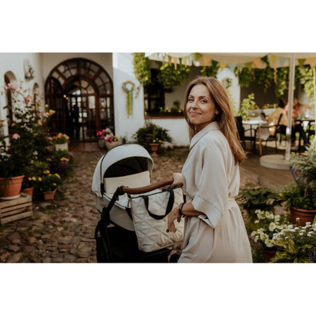 Roan Ivi 2.0 Wózek Głębko-Spacerowy Boho Green + Cybex Aton B2 i-Size Fotelik Samochodowy 0-13kg + Baza One Volcano Black