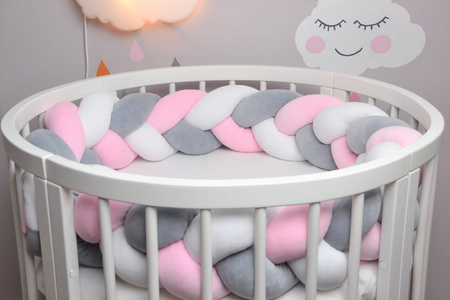 SenLove Ochraniacz do Łóżeczka Warkocz 250 cm Szaro-Różowo-Biały