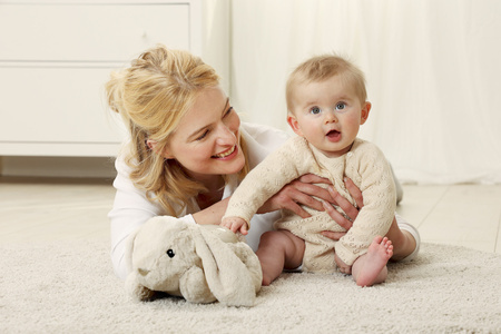 Cloud B Dream Buddies Patch the Puppy Lampka Nocna z Projekcją Świetlną Króliczek