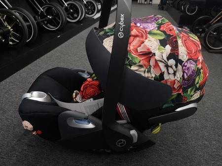 Cybex Cloud Z I-Size Fotelik Samochodowy 0-13 kg Spring Blossom Dark
