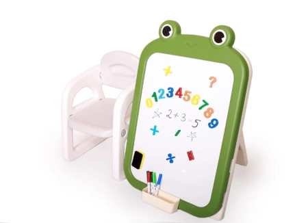 Babyhood BP-105G Tablica Magnetyczna Z Krzesełkiem Zielona