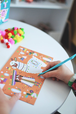 Janod Zestaw artystyczny Pompony Lamy 4+