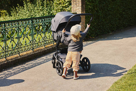 Easywalker Harvey 5 Premium Gondola Do Wózka z Osłonką Przeciwdeszczową Mineral Grey