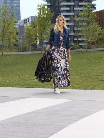 Chicco Multiride Wózek Spacerowy Jet Black