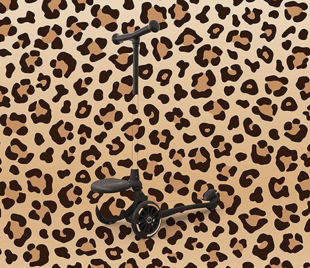 Scootandride Highwaykick 2 Lifestyle Hulajnoga Trójkołowa Balansowa z Zamykanym Schowkiem 2+ Leopard