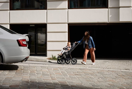 Muuvo Quick 2.0 Wózek Spacerowy Black Chrome Anthracite