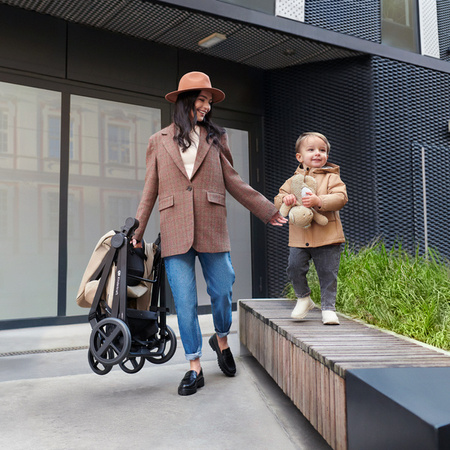 Kinderkraft Newly Wózek Wielofunkcyjny 3w1 Wózek Głęboko-Spacerowy + Fotelik Classic Black