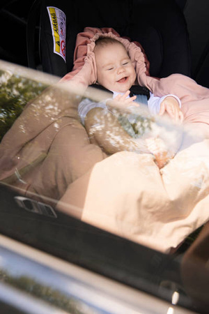 Piapimo Otulacz Do Fotelika Samochodowego i Gondoli Różowy