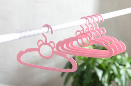 Babyhood Wieszaki Niedżwiadek 5 szt Różowe BH-724P