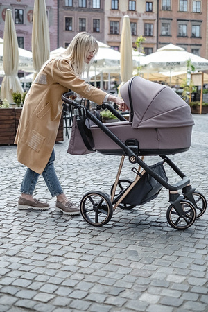 Roan Ivi 2.0 Vintage Wózek Głęboko-Spacerowy Praline + Cybex Aton B2 i-Size Fotelik Samochodowy 0-13kg + Baza One Volcano Black