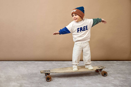 Lassig Bluza z bawełny organicznej GOTS Little Gang Free milky 7-12 m-cy