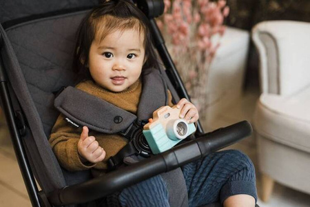 Janod Drewniany Aparat Fotograficzny z Dźwiękiem i Lampą Błyskową 18m+