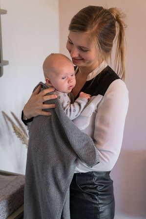 Lodger Kocyk niemowlęcy dziergany bawełniany 80x100 grafitowy Tribe Basic Donkey