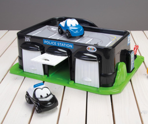 Dantoy Garaż policyjny posterunek FUN CARS z 2 autami