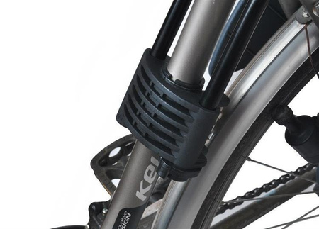 FOTELIK ROWEROWY ADVENTURER MOCOWANY NA BAGAŻNIK LUB RAMĘ 5-PUNKTOWE PASY DO 22 KG CZARNY Czarny